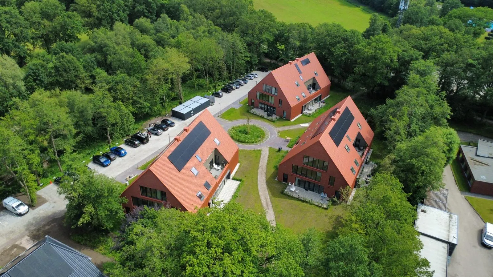 Project: Drie zorgwoningen te Vries